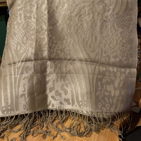 Chicos NWT Shiny Exotic Wrap Gold and Silver - Picture 1 of 5